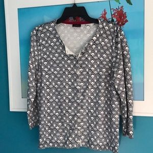 Beautiful, size medium but runs a little larger Talbots sweater.